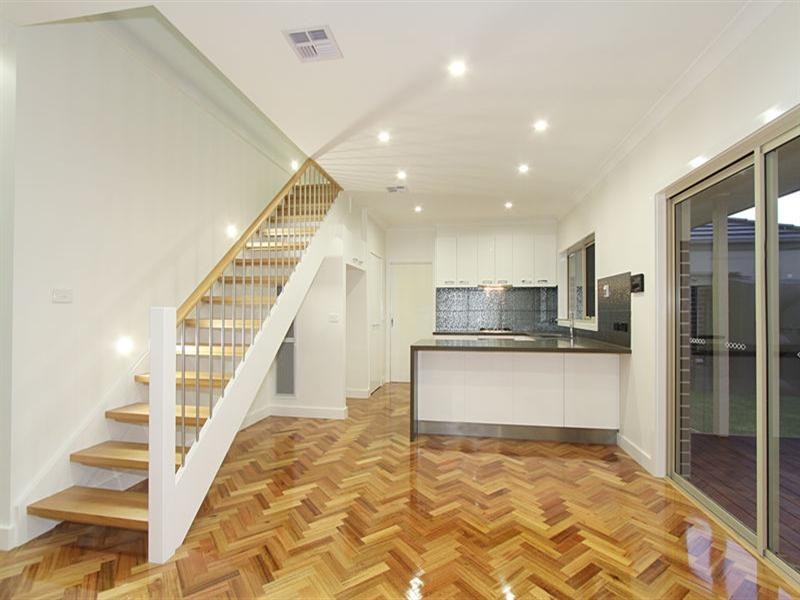 1/10 Cremin Court, Mount Waverley VIC 3149