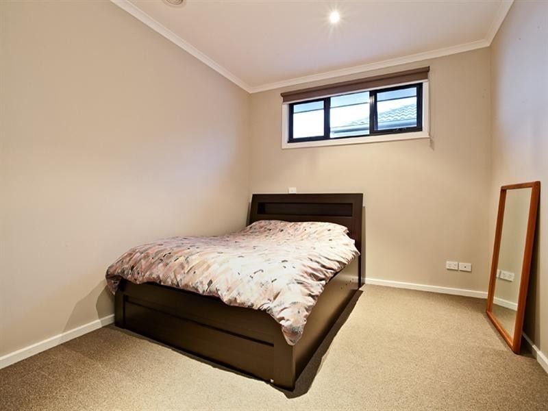 2/84 Ferntree Gully Road, Oakleigh East VIC 3166