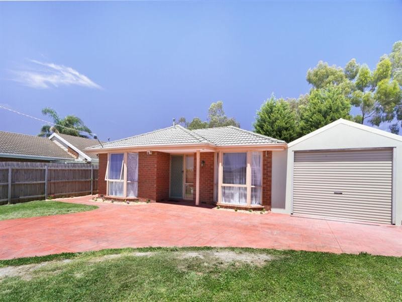 20 Edeys Run, Hampton Park VIC 3976