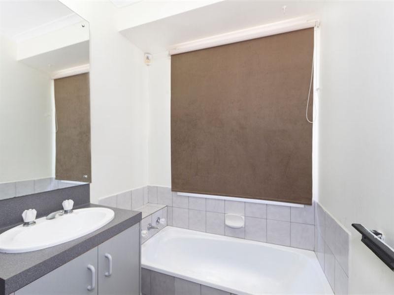 20 Edeys Run, Hampton Park VIC 3976