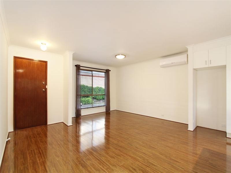 2/13 Normanby Street, Hughesdale VIC 3166