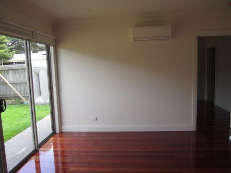 1/19 John Street, Oakleigh VIC 3166