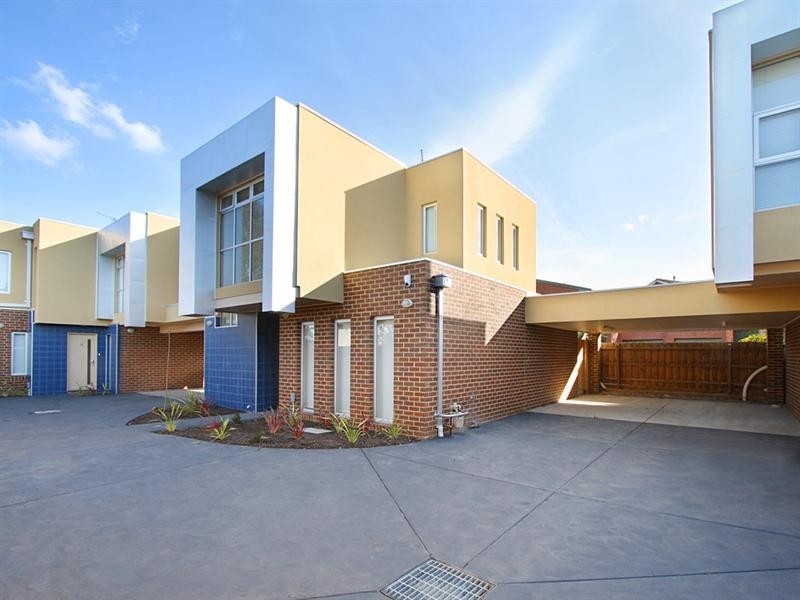 2/20 Bettina Street, Clayton VIC 3168