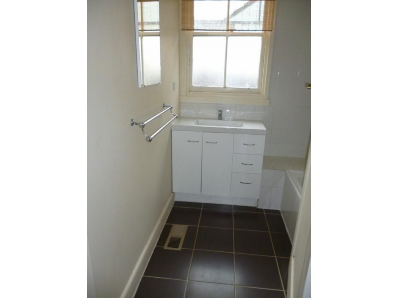 28 Simmonds Street, Hughesdale VIC 3166