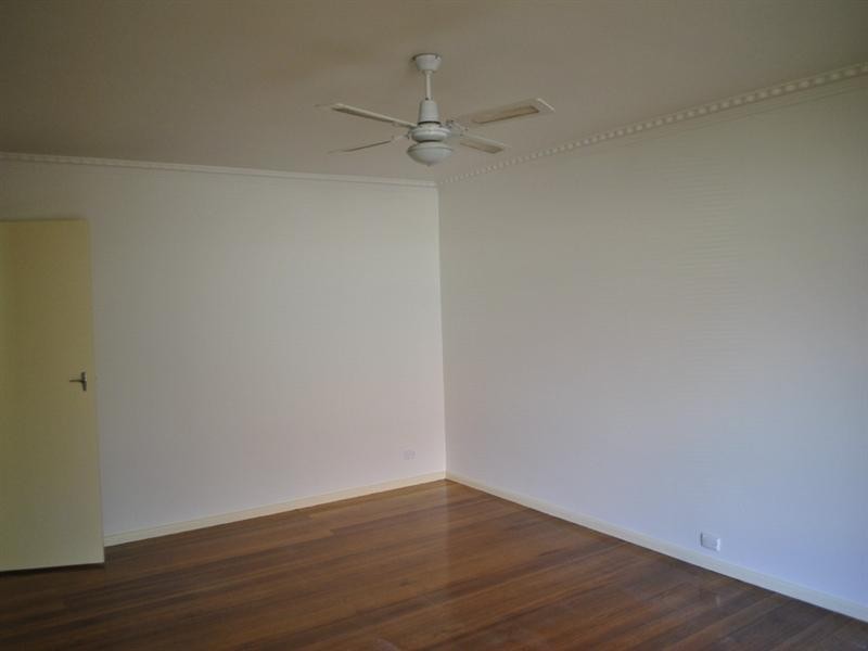 1/98 willesden Road, Hughesdale VIC 3166