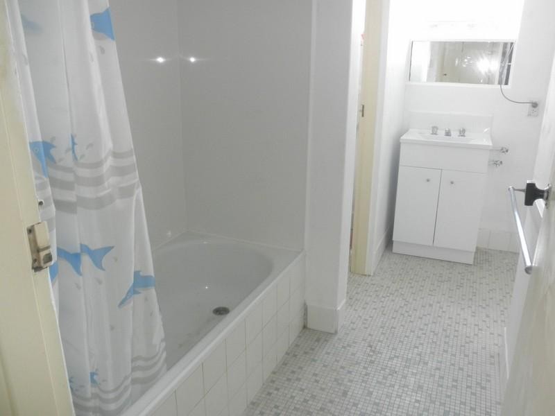 1/214 Huntingdale Road, Oakleigh East VIC 3166