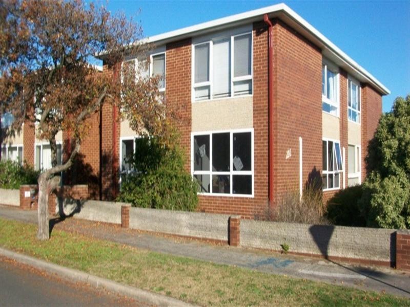 1/214 Huntingdale Road, Oakleigh East VIC 3166