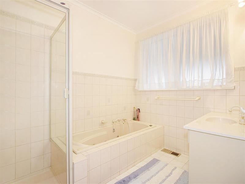 6 Keamy Avenue, Cheltenham VIC 3192