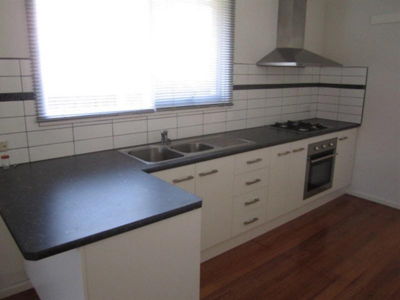 1/5 Oakleigh Street, Oakleigh East VIC 3166