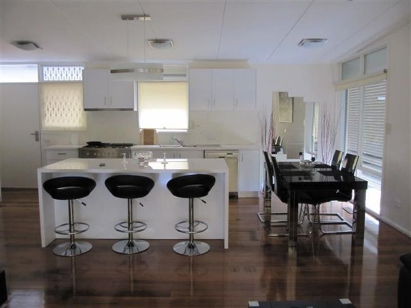 9 Adrian Street, Chadstone VIC 3148