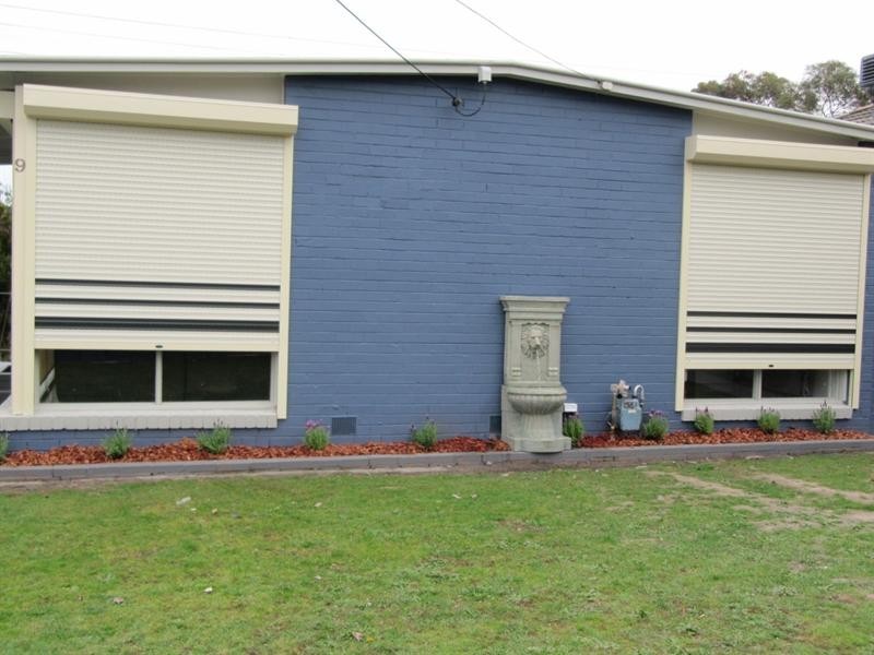 9 Adrian Street, Chadstone VIC 3148