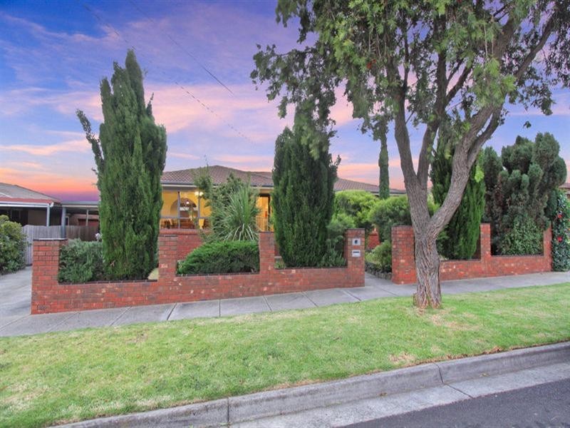 8 Swaran Court, Oakleigh South VIC 3167