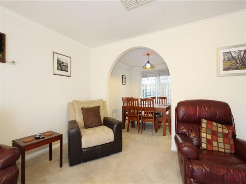 8 Swaran Court, Oakleigh South VIC 3167