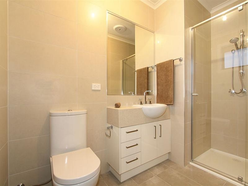 39 Heath Avenue, Oakleigh VIC 3166