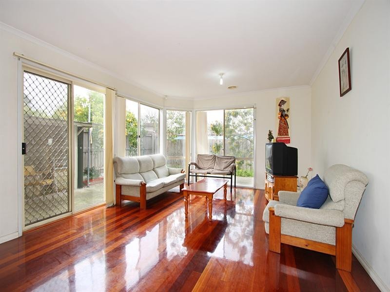 16 Ormond Road, Clayton VIC 3168