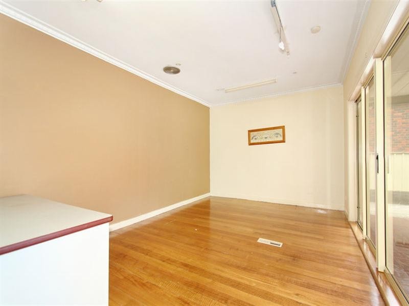 6 Sinnott Street, Burwood VIC 3125