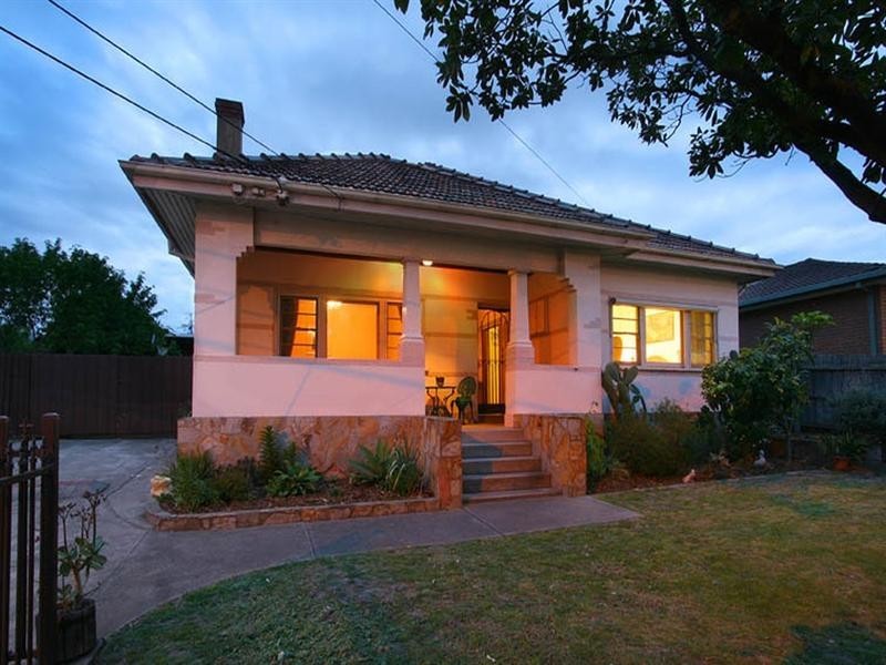 70 Ferntree Gully Road, Oakleigh East VIC 3166