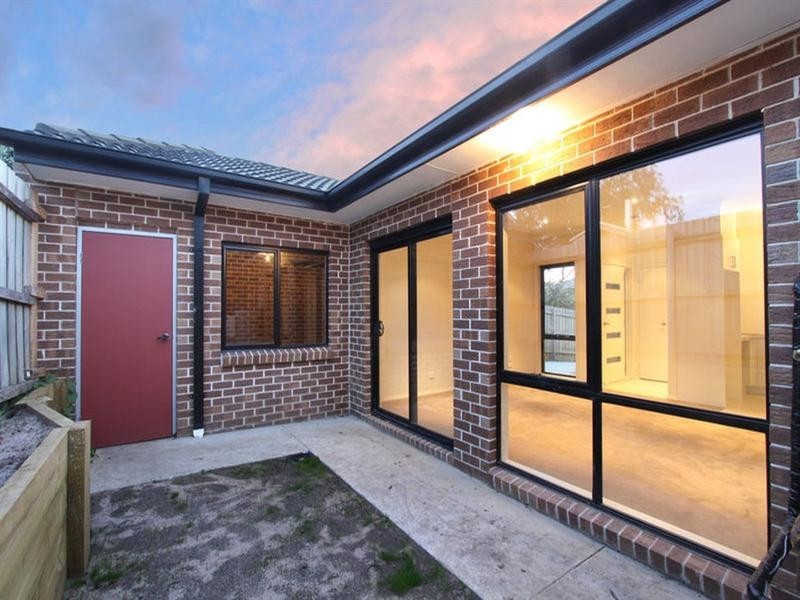 3/19 alexander Avenue, Dandenong VIC 3175