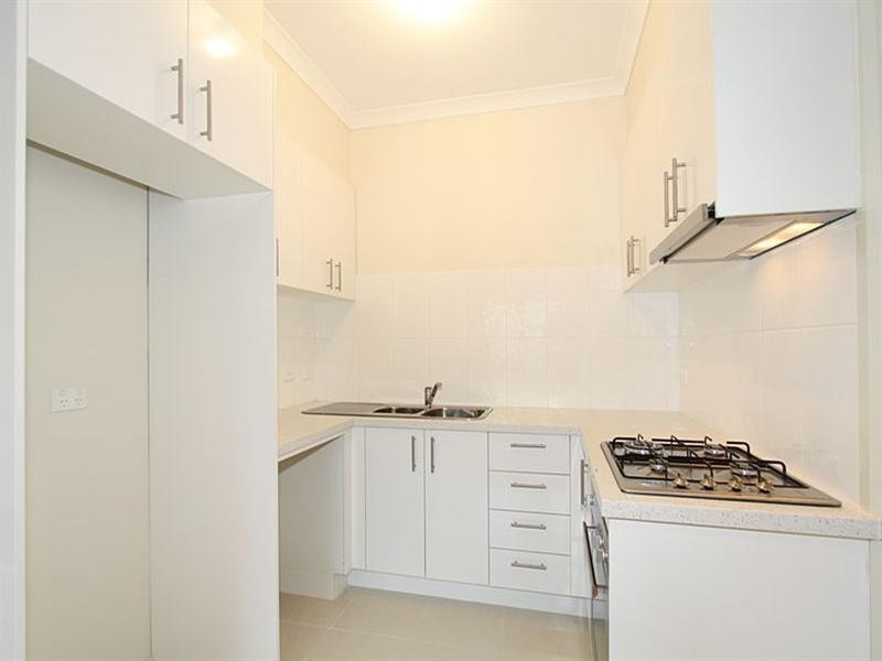 3/19 alexander Avenue, Dandenong VIC 3175