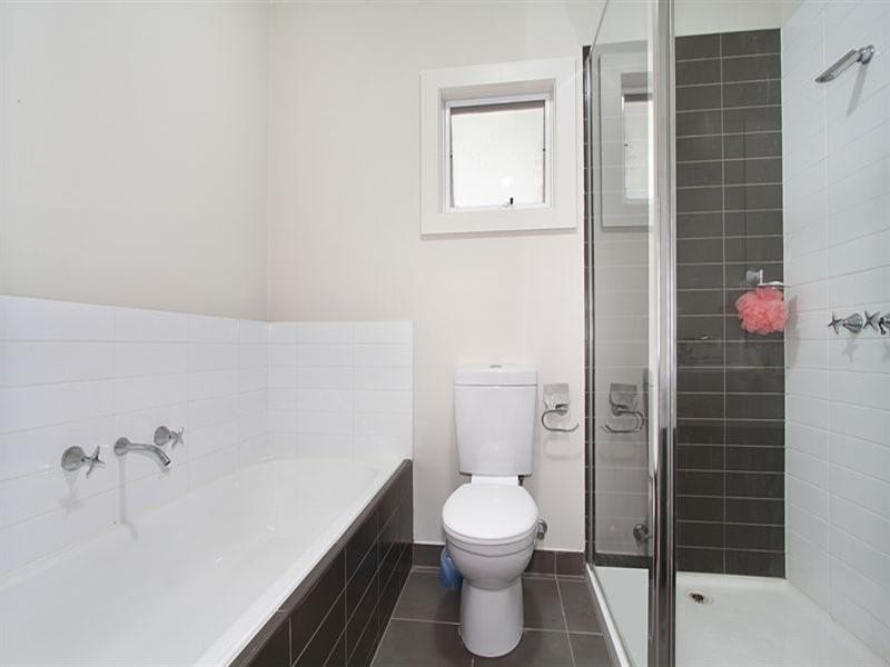 3/42 Golf Links Avenue, Oakleigh VIC 3166