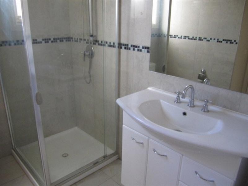 1/23 Madeleine Road, Clayton VIC 3168