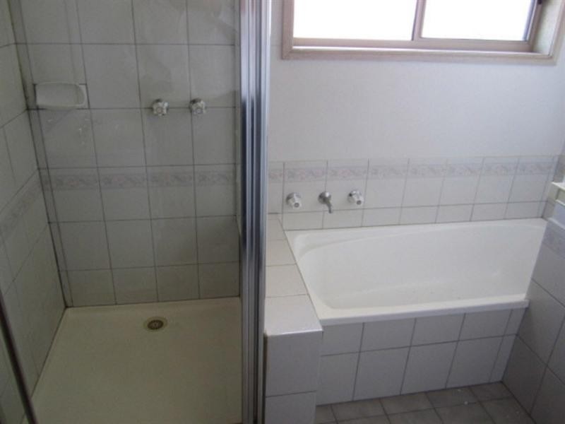 1/1 Rose Street, Clayton VIC 3168