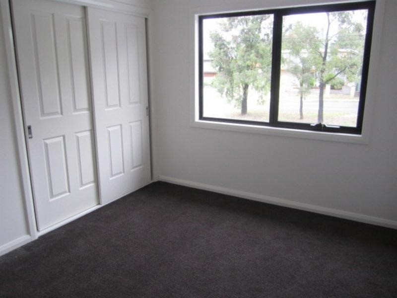 1/130 Ferntree Gully Road, Oakleigh East VIC 3166
