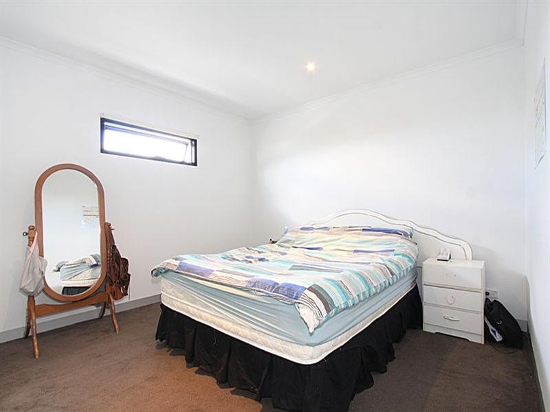 18/28 Burton Avenue, Clayton VIC 3168