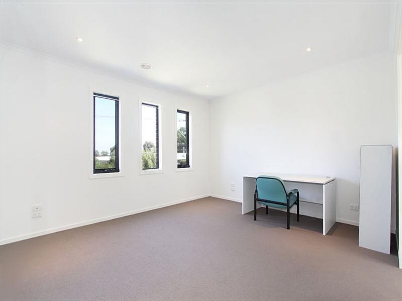 91 Rosebank Avenue, Clayton South VIC 3169