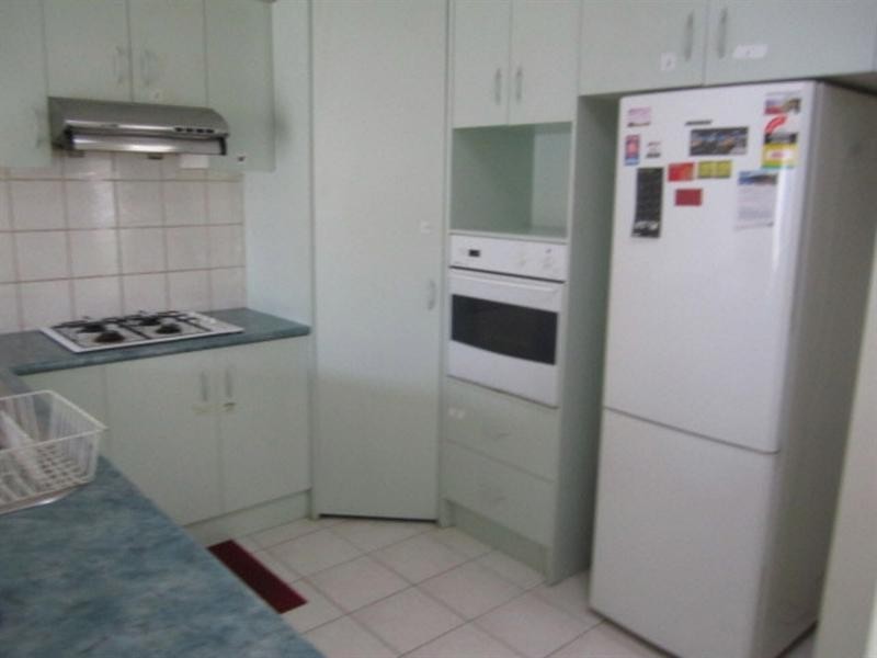 19 Elmtree Terrace, Chadstone VIC 3148