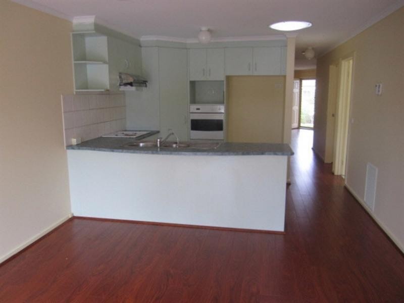 19 Elmtree Terrace, Chadstone VIC 3148