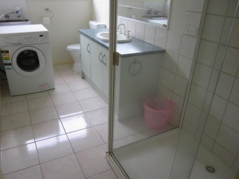 19 Elmtree Terrace, Chadstone VIC 3148