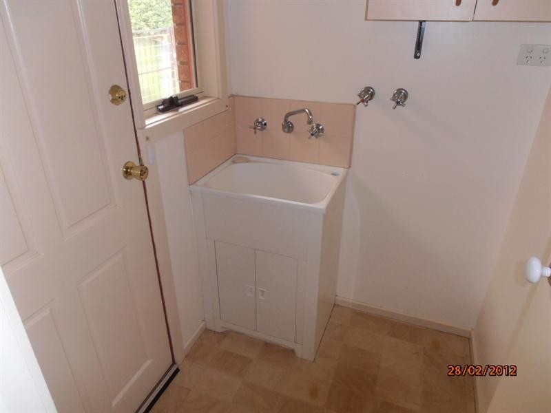 3/83 Carlisle Crescent, Hughesdale VIC 3166