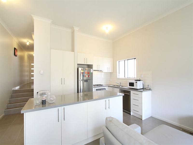 2/30 Westbrook Street, Chadstone VIC 3148