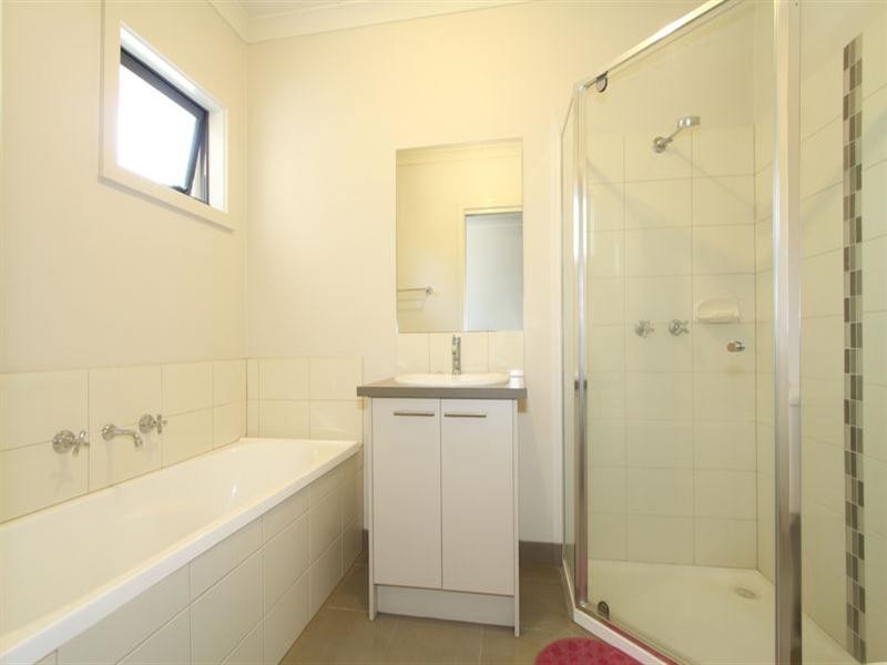 2/30 Westbrook Street, Chadstone VIC 3148