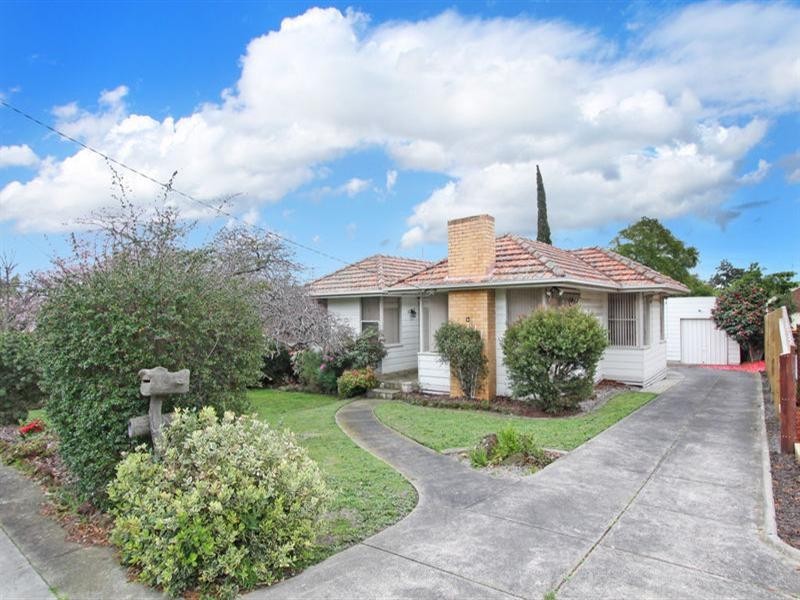 13 Hiscock Street, Chadstone VIC 3148