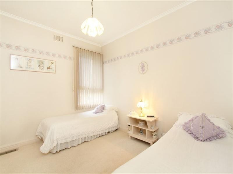 13 Hiscock Street, Chadstone VIC 3148