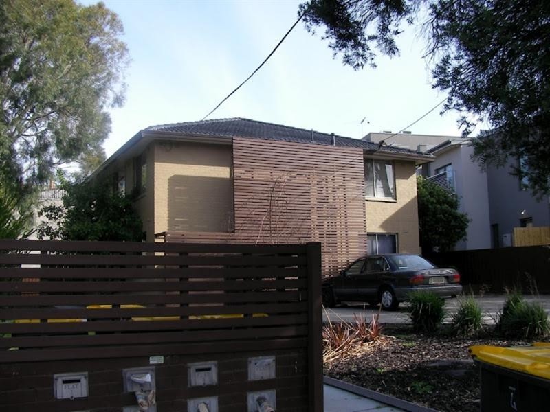 1 and 2/10 Bettina Street, Clayton VIC 3168