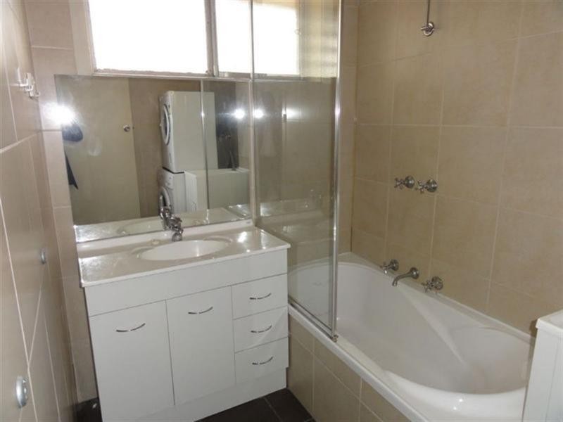 1 and 2/10 Bettina Street, Clayton VIC 3168