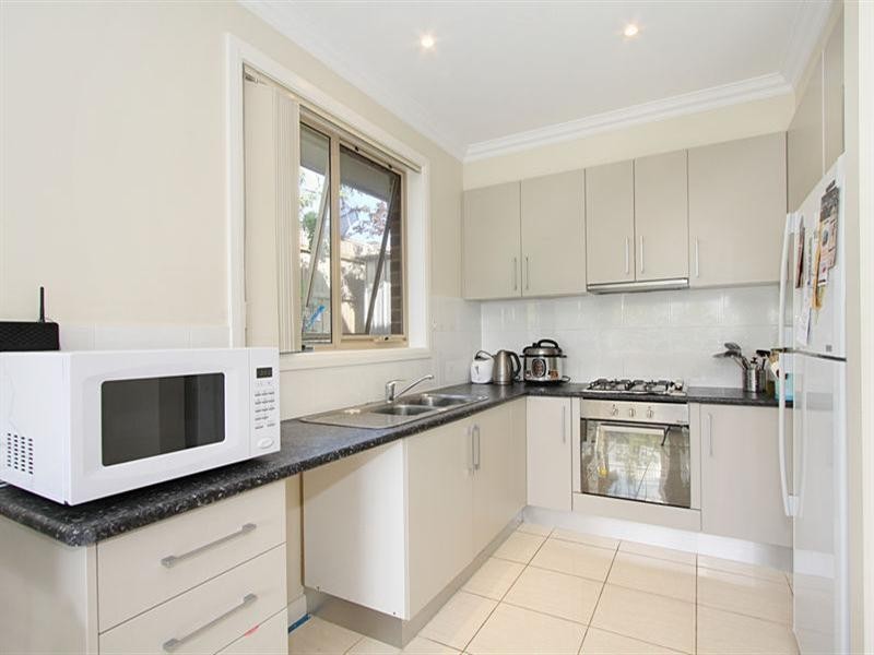 2/10 Vision Street, Chadstone VIC 3148