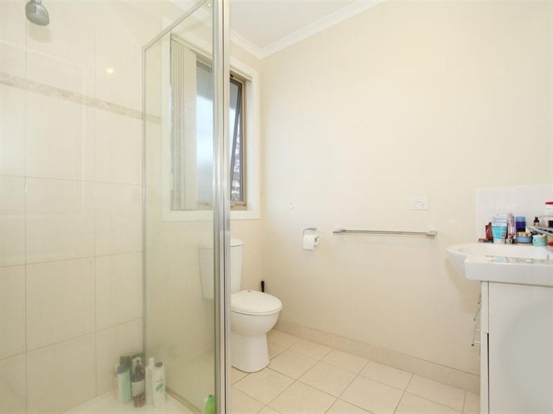 2/10 Vision Street, Chadstone VIC 3148