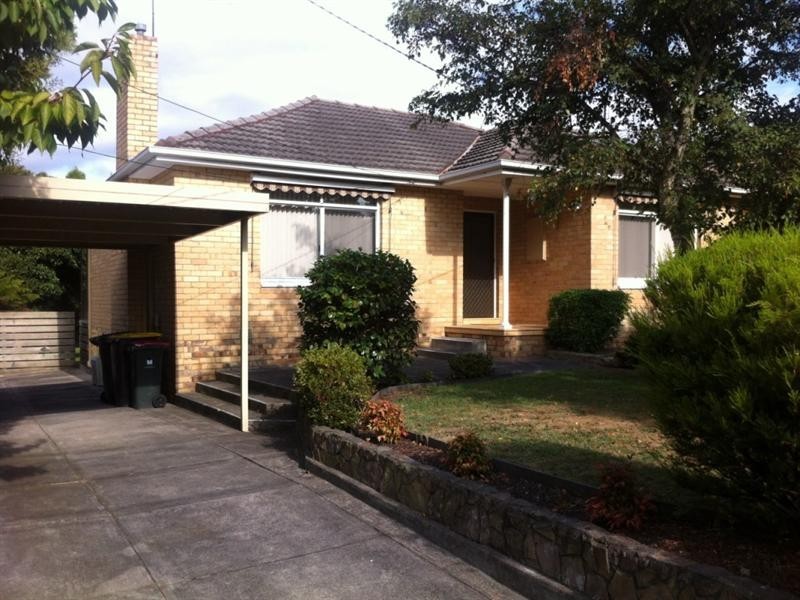 10 raymond Court, Oakleigh East VIC 3166