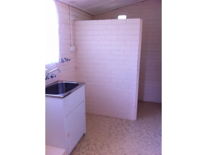 10 raymond Court, Oakleigh East VIC 3166