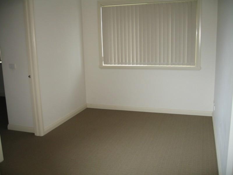 2/16 Prince Charles Street, Clayton VIC 3168