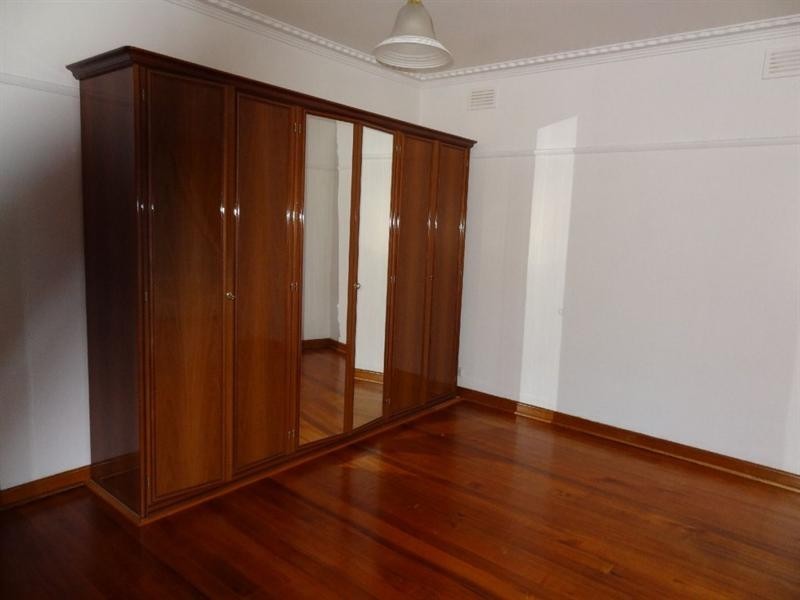 1/82 Railway Pde South, Chadstone VIC 3148