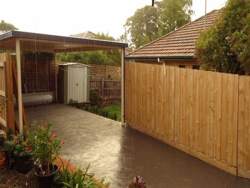 1/82 Railway Pde South, Chadstone VIC 3148