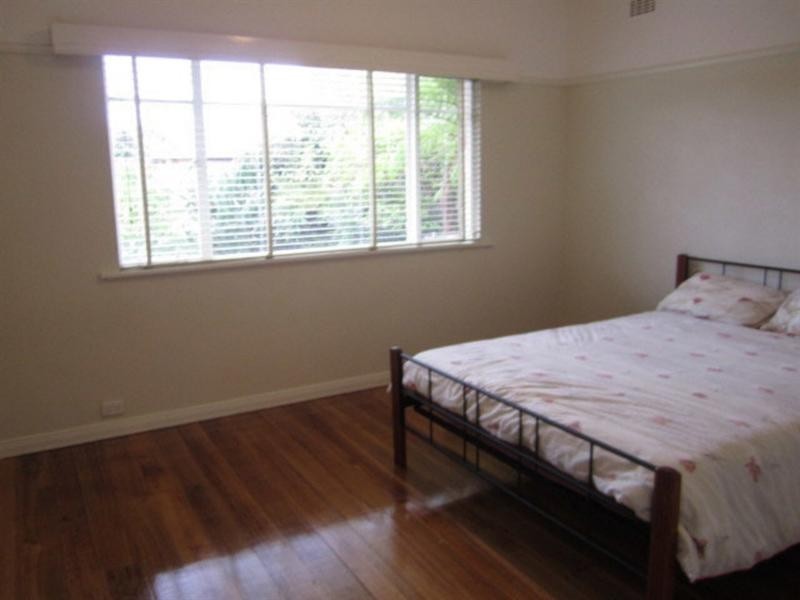 19 England Street, Bentleigh East VIC 3165