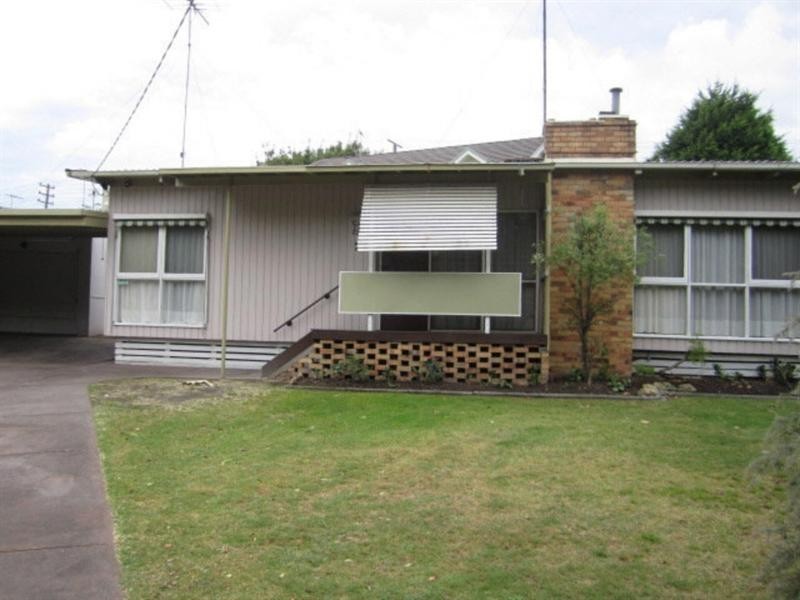 18 Cole Crescent, Chadstone VIC 3148