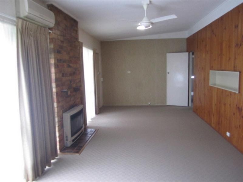 18 Cole Crescent, Chadstone VIC 3148