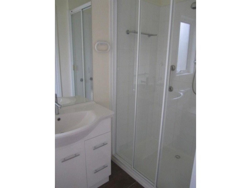 18 Cole Crescent, Chadstone VIC 3148